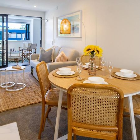 Central Sunny Perch 2 Bed 1 Bath Apartment Christchurch Bagian luar foto