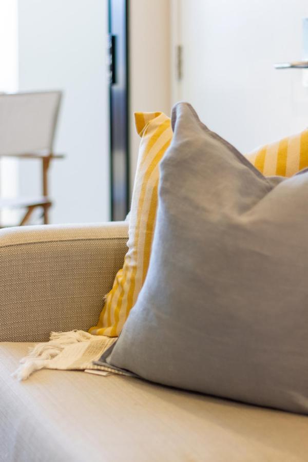 Central Sunny Perch 2 Bed 1 Bath Apartment Christchurch Bagian luar foto
