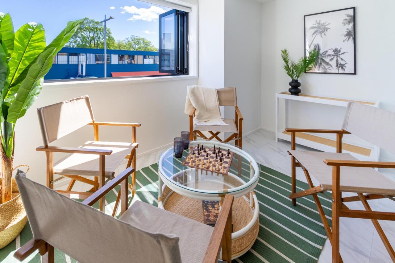 Central Sunny Perch 2 Bed 1 Bath Apartment Christchurch Bagian luar foto